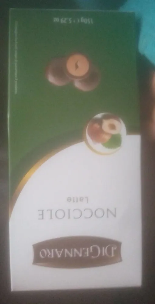 Nocciole ricoperte di cioccolato al latte