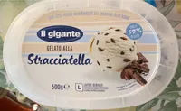 Gelato alla panna con scaglie di cioccolato