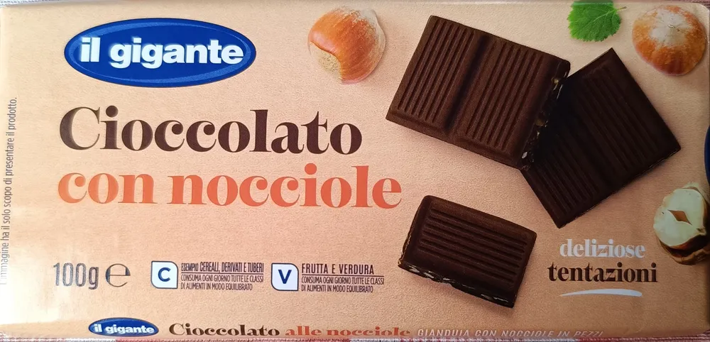 Cioccolato con nocciole