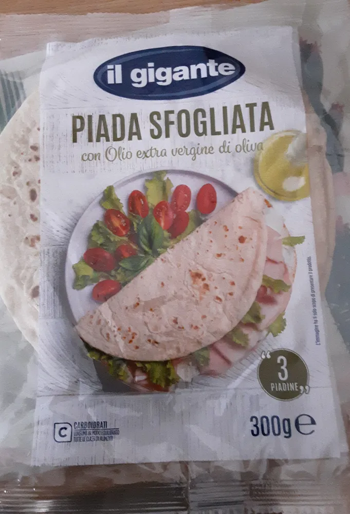 Piada sfogliata con olio extra vergine di oliva