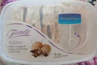 Gelato al gusto di crema con amaretti e cioccolato- Provenzano