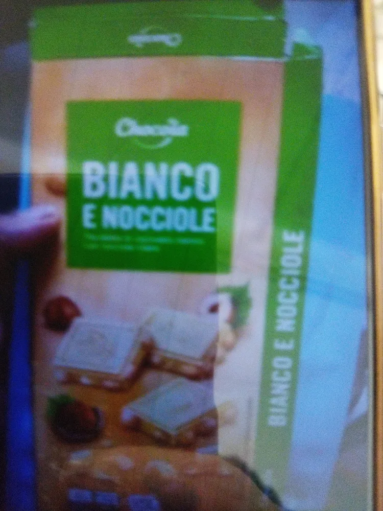 Cioccolato bianco e nocciole