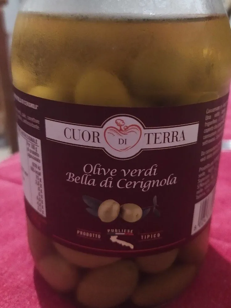Olive verdi intere in salamoia