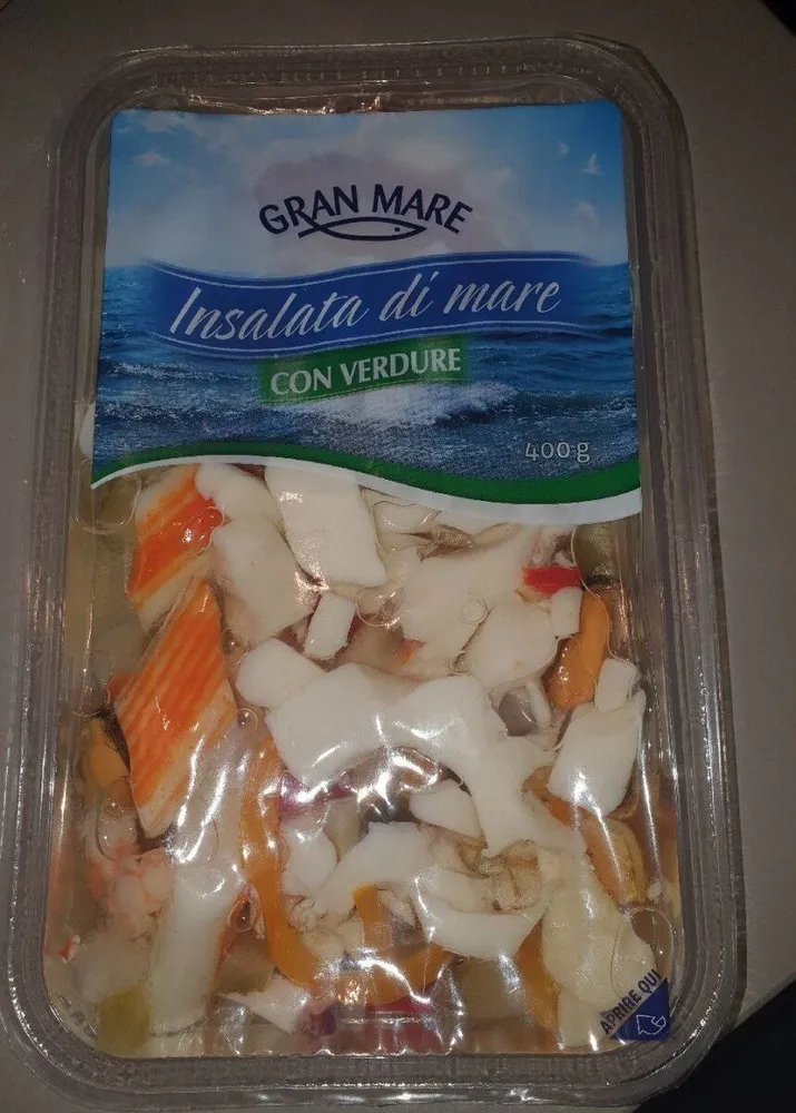 Insalata di mare con verdure
