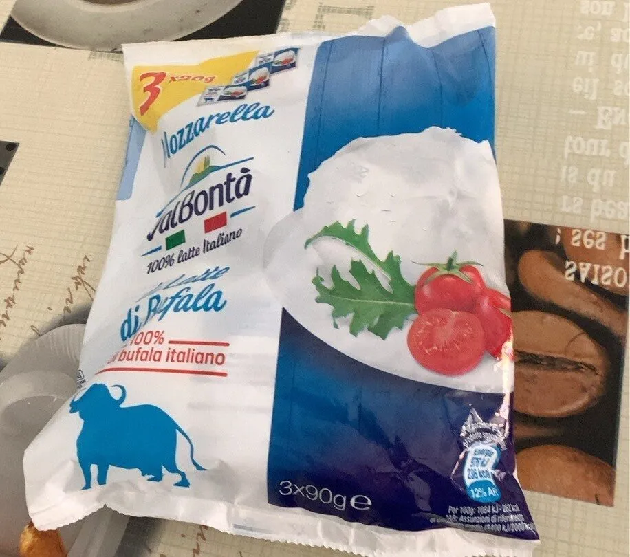 Mozzarella di latte di bufala