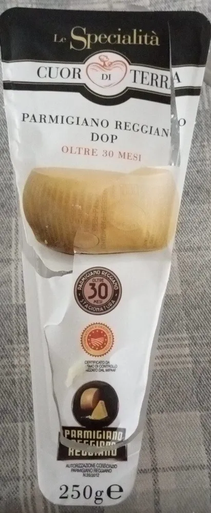 Parmigiano reggiano dop