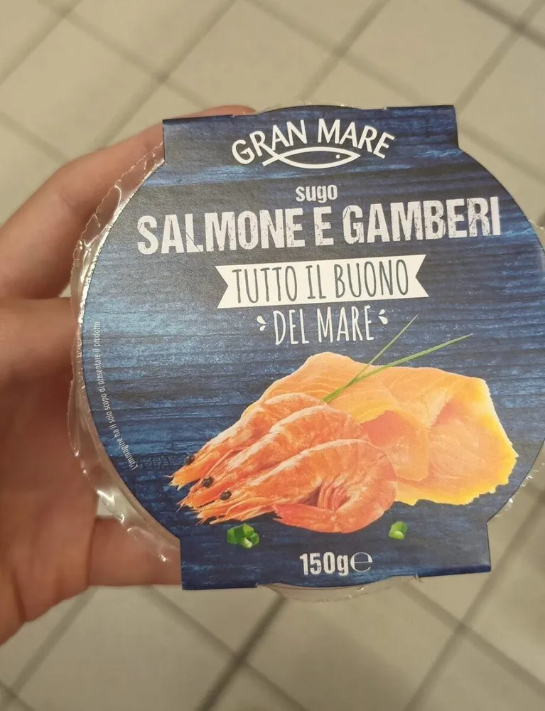 Sugo salmone e gamberi