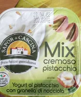 yougourt al pistacchio con granella di nocciola
