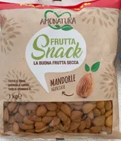 Frutta snack mandorle sgusciate