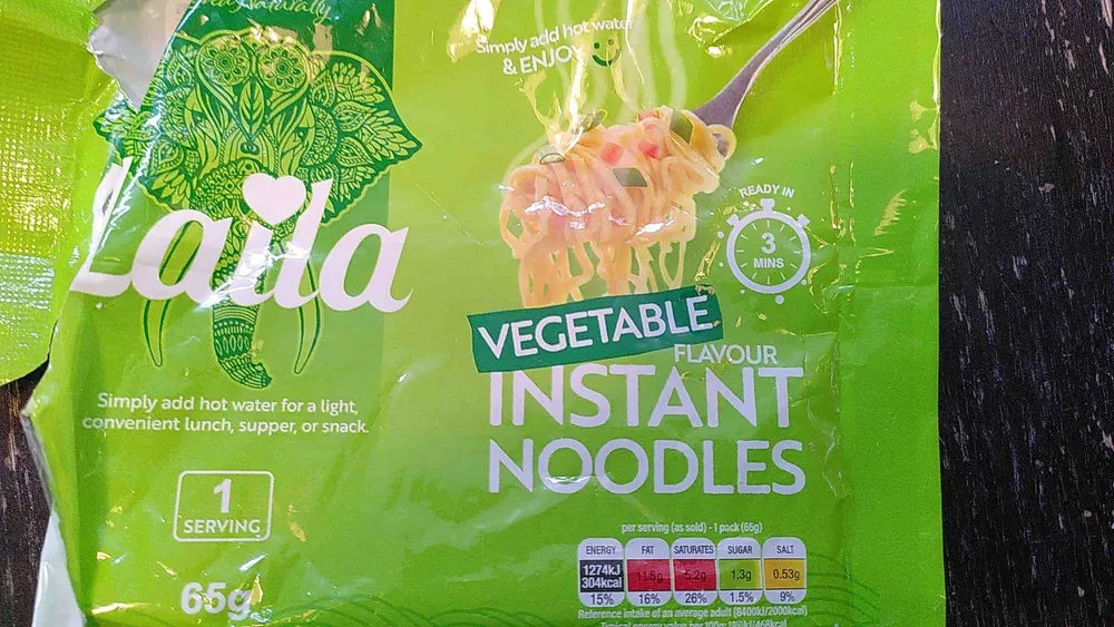 Vegetable instant noodles