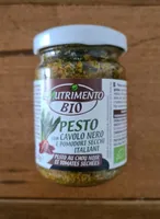 Pesto au chou noir et tomates séchées