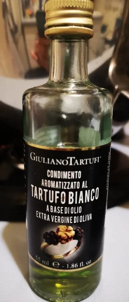Condimento tartufo bianco olio extra vergine du oliva