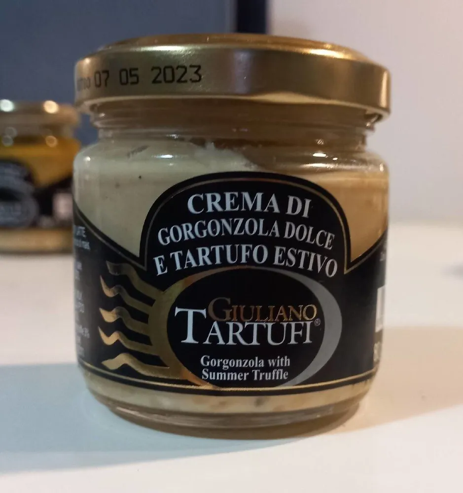 Crema di gorgonzola dolce e tartufo estivo