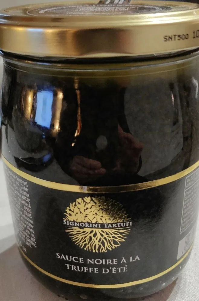 Sauce noire à la truffe d été