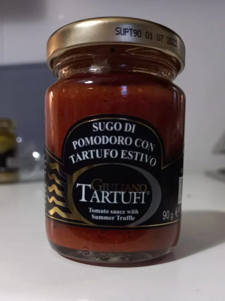 Sugo di pomodoro con tartufo estivo