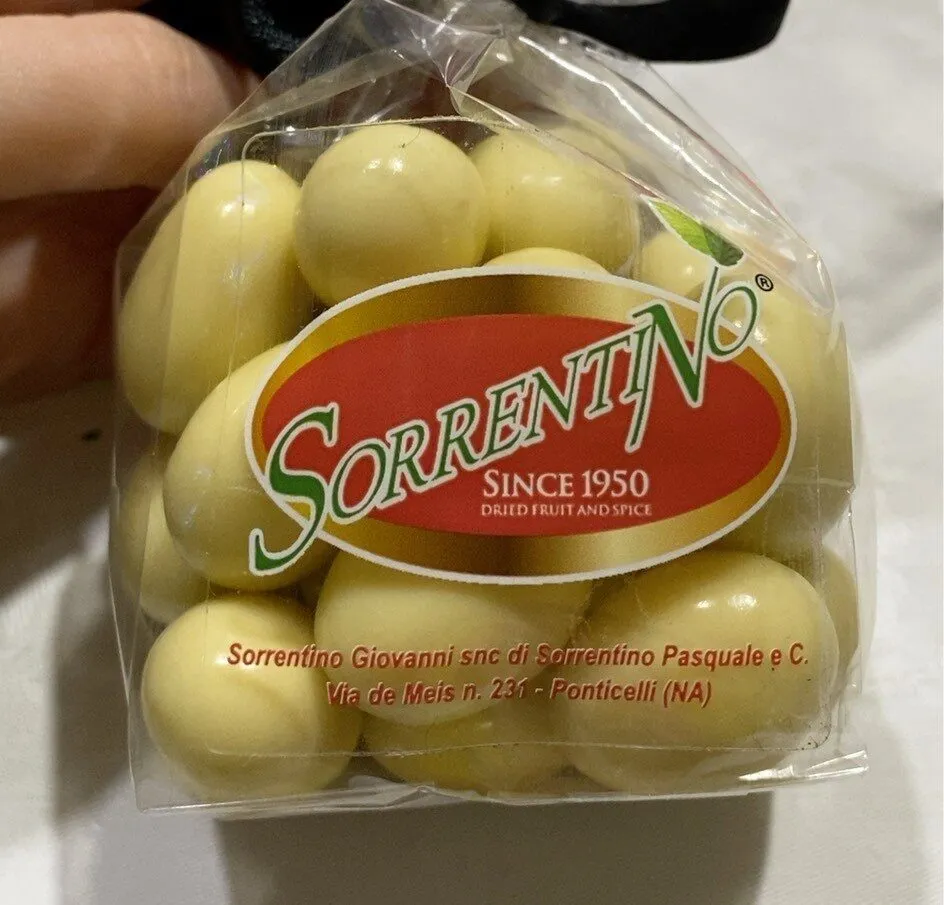 Mandorle ricoperte di cioccolato bianco