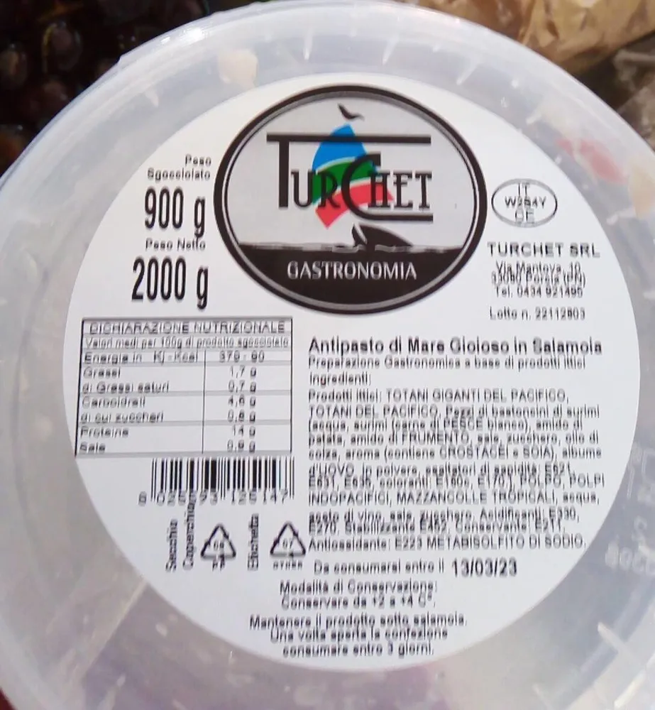 Antipasto di mare gioioso in salamoia