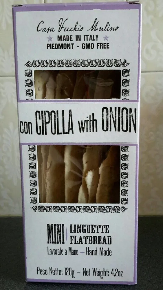 Mini linguiste con cipolla With onion