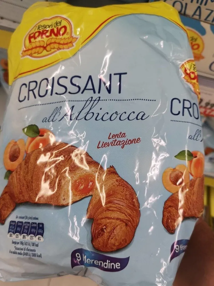Croissant albicocca