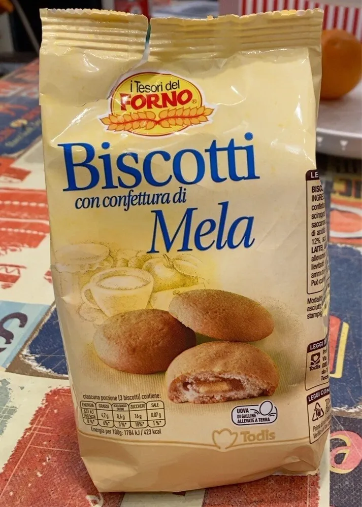 Biscotti con confettura di mela