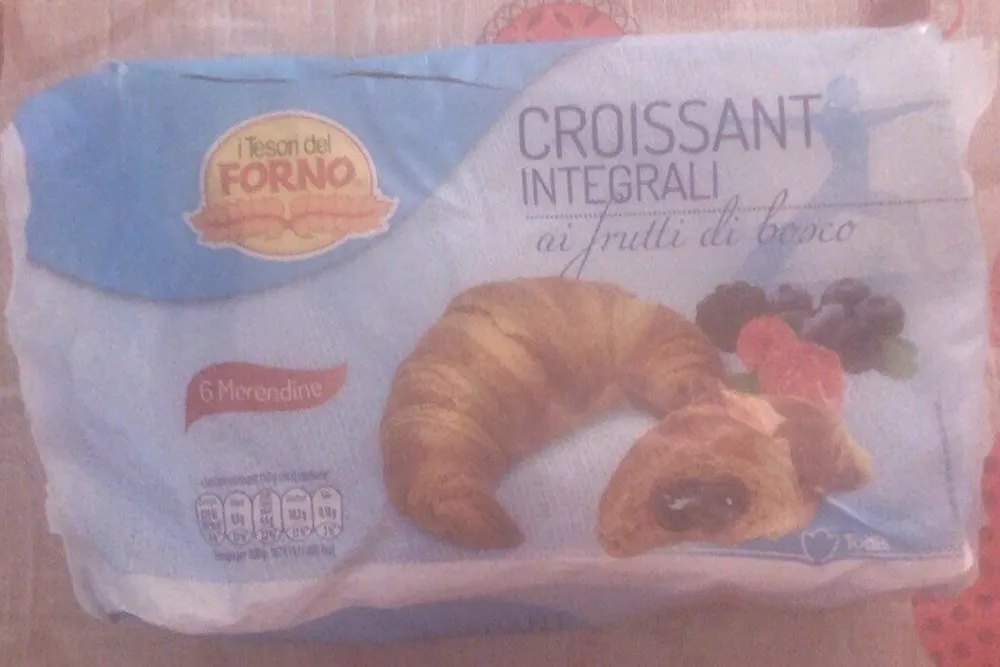 Croissant integrali ai frutti dei bosco