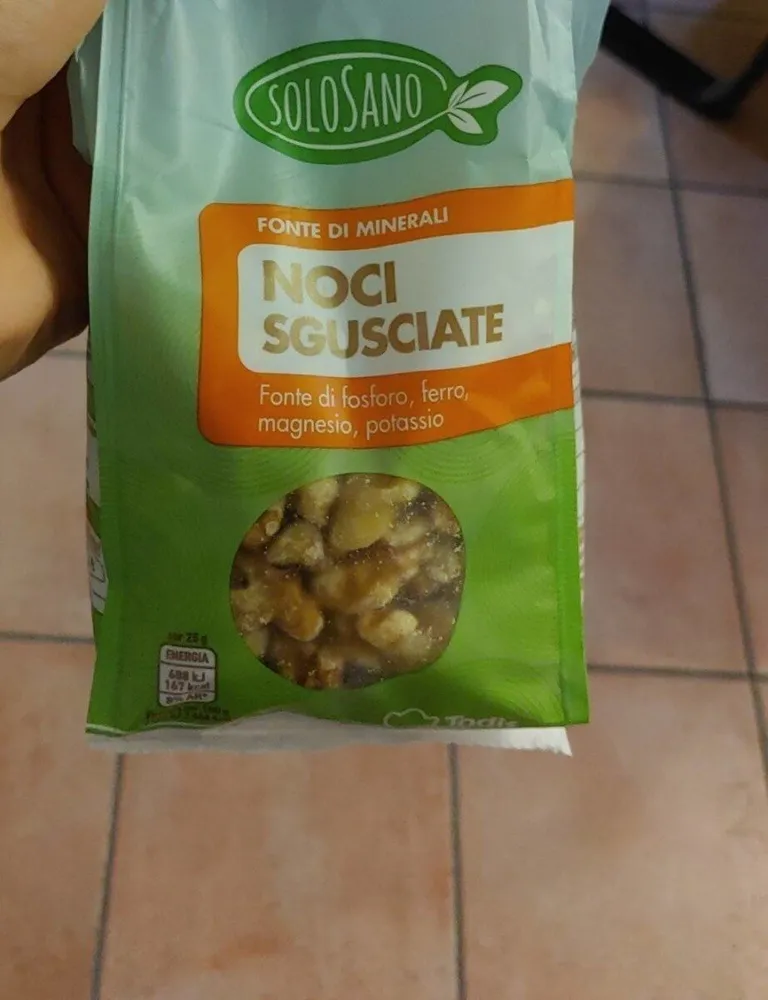 Noci sgusciate