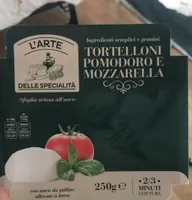 Tortelloni pomodoro e mozzarella