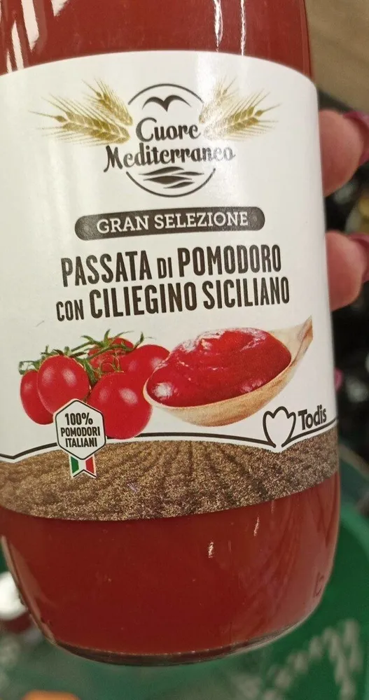 Passata di pomodoro con ciliegino siciliano