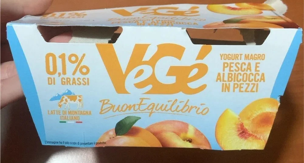 Yogurt magro pesca e albicocca in pezzi