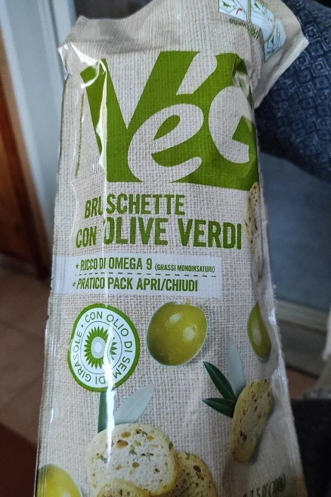 Bruschette con olive verdi