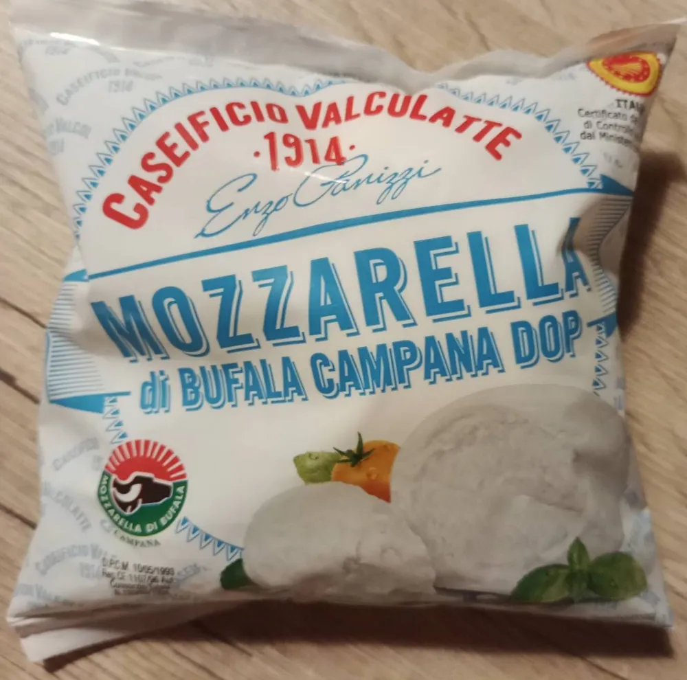 Mozzarella di bufala campana DOP