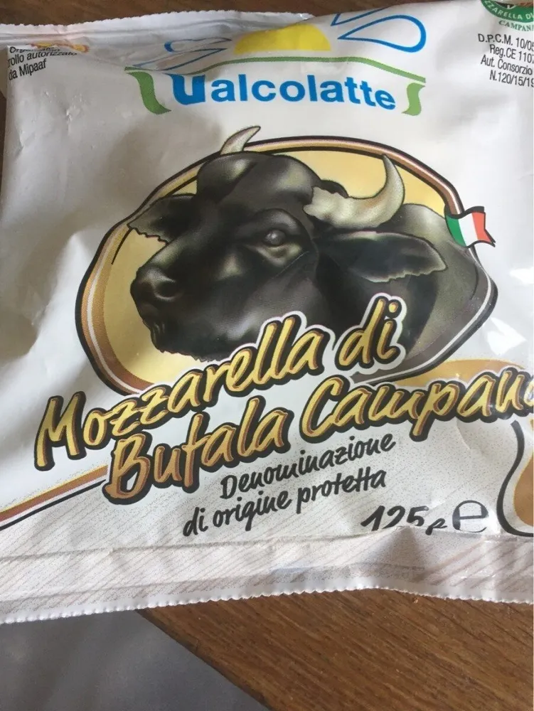 Mozzarella di bufala