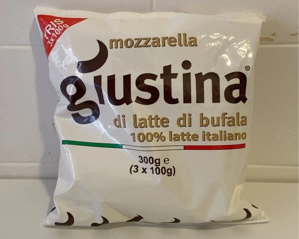 Mozzarella di latte di bufala