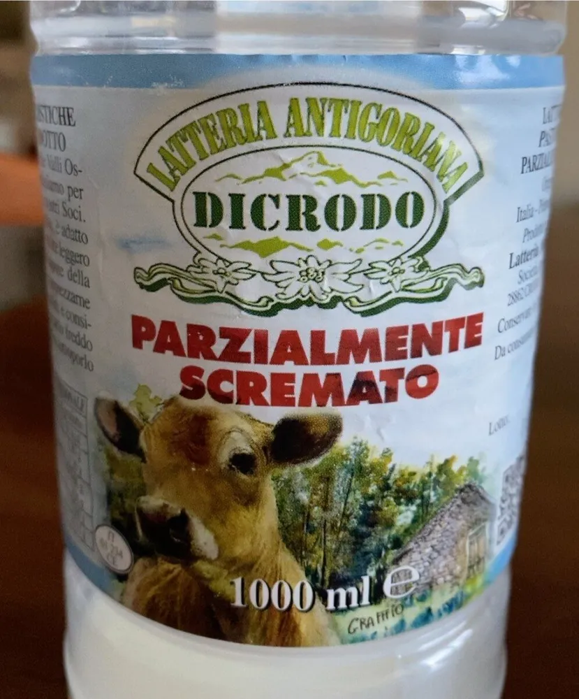Latte parzialmente scremato