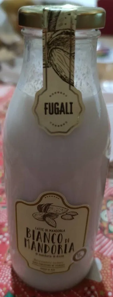 Latte di mandorla