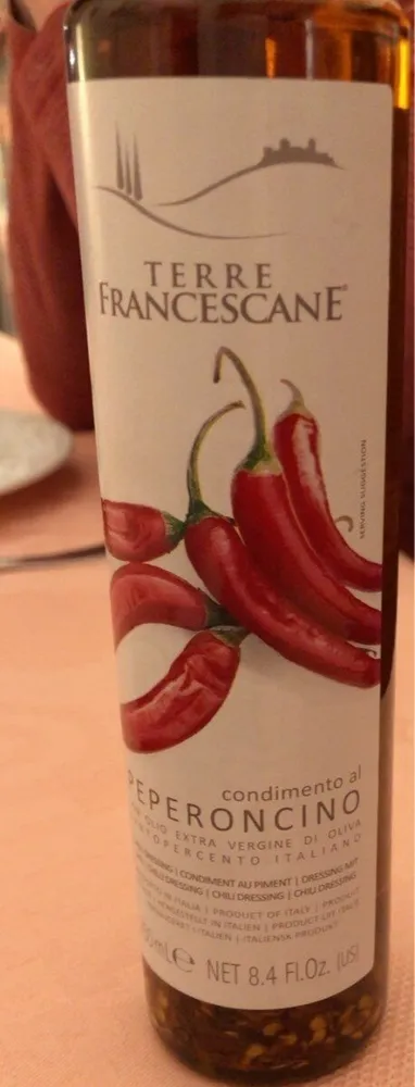 Olivenöl mit Chilistücken