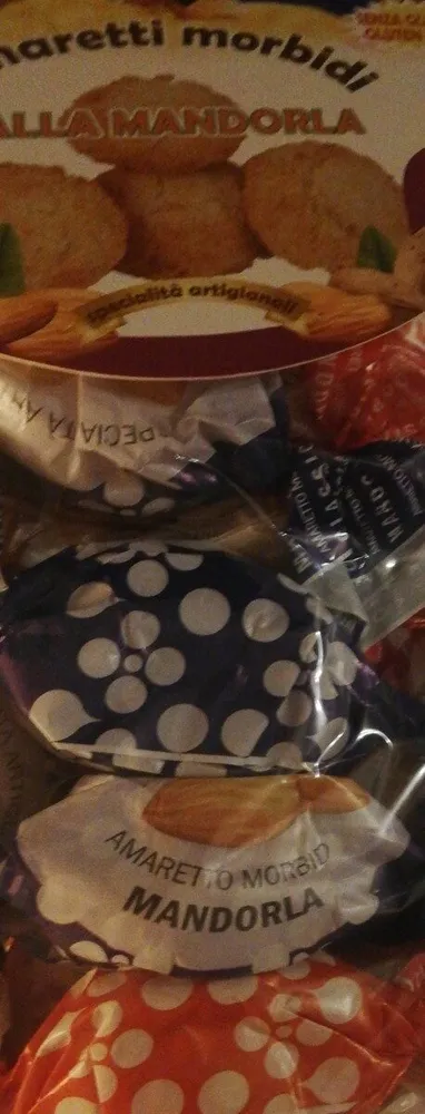Amaretti morbidi alle mandorle