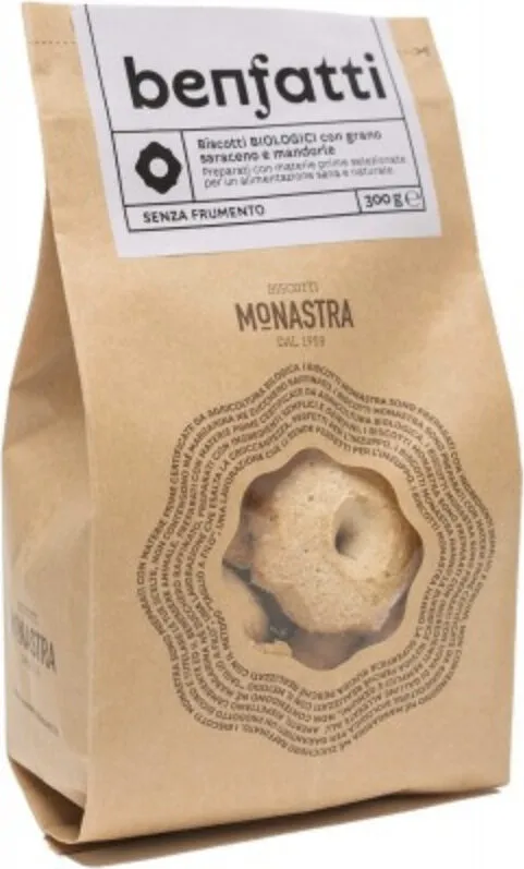 Biscotti biologici con grano saraceno e mandorle