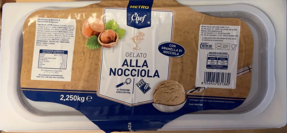 gelato alla nocciola