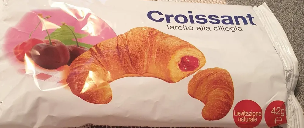 Croissant cerise