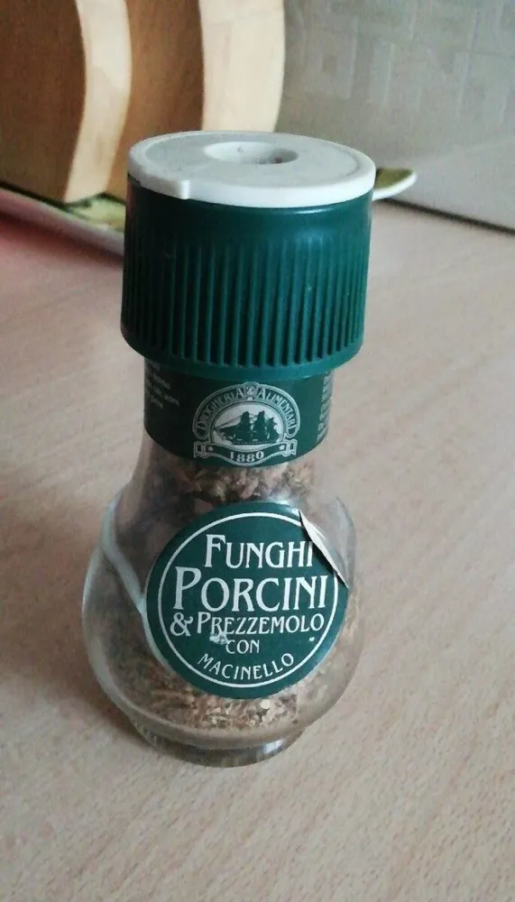 Funghi porcini e prezzemolo con macinello