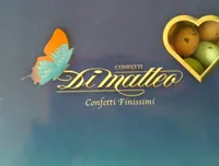 Ovetti confettati ripieni di crema alla nocciola