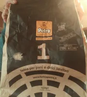 Farina Petra 1