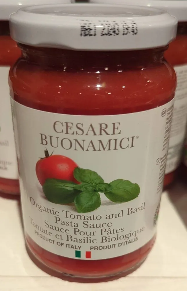Organic tomato and basil pesto sauce
