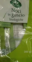 Noci in guscio biologiche