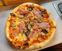 Pizza prosciutto & funghi
