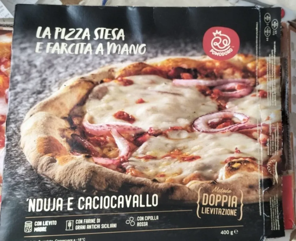 Pizza njuda e cacciocavallo