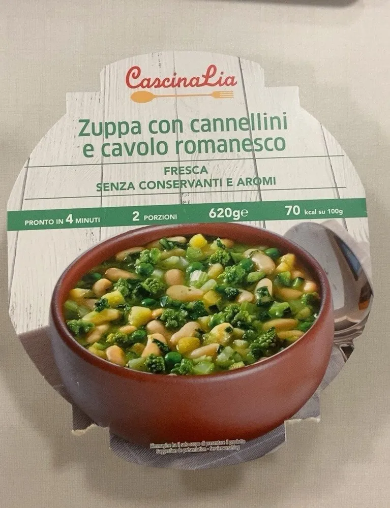 Zuppa con cannellini e cavolo romanesco