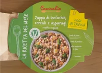 Zuppa di lenticchie, cereali e asparagi