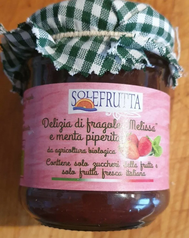 Delizia di fragole e menta piperita